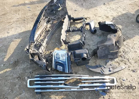 2018 Ford Expedition Limited from USA, damaged, VIN 1FMJU1KT6JEA24695